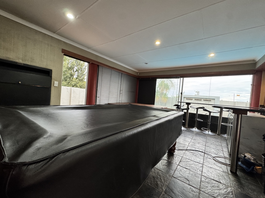 4 Bedroom Property for Sale in Wilkoppies North West